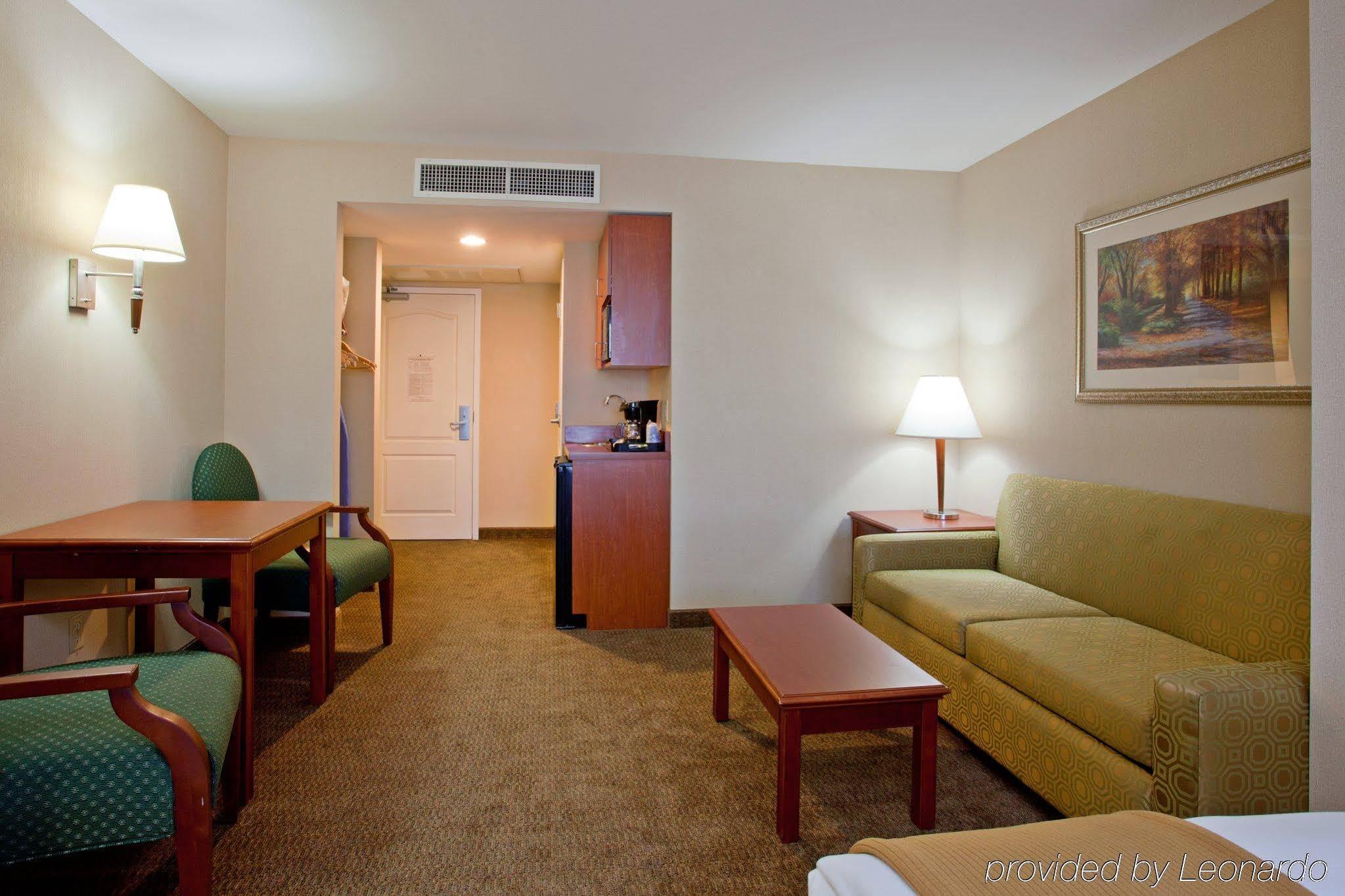 Best Western Valencia/Six Flags Inn & Suites Σάντα Κλαρίτα Εξωτερικό φωτογραφία