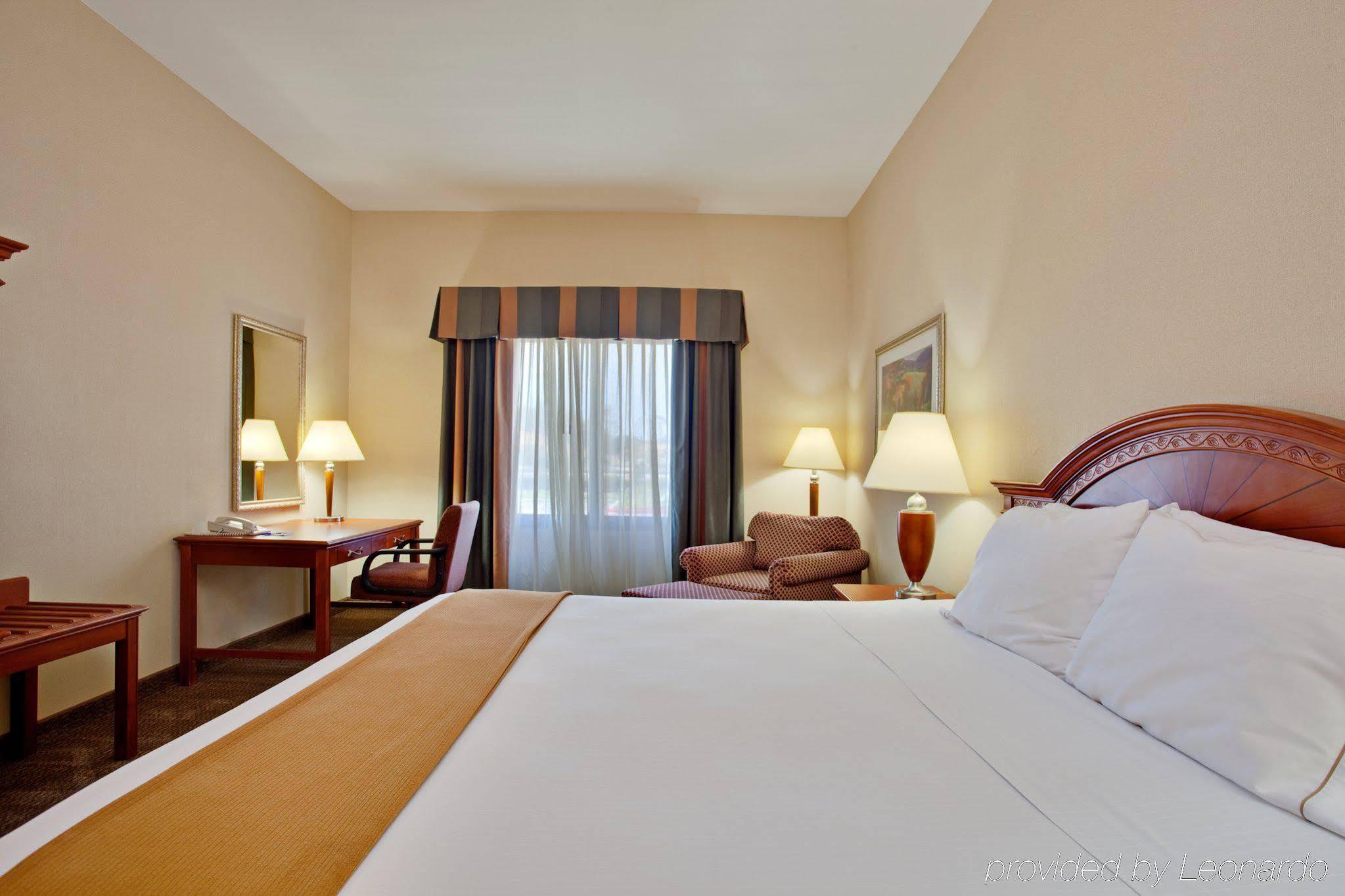 Best Western Valencia/Six Flags Inn & Suites Σάντα Κλαρίτα Εξωτερικό φωτογραφία