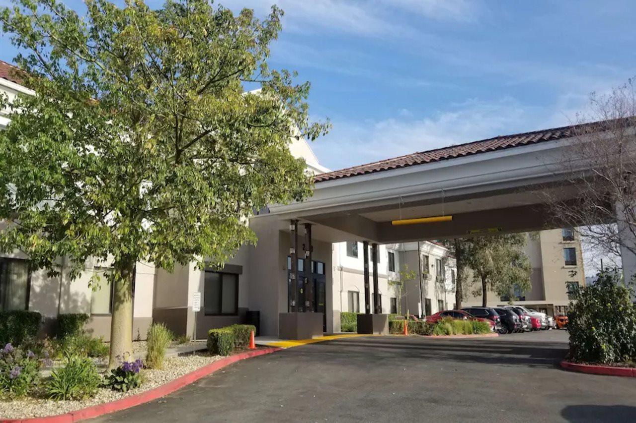 Best Western Valencia/Six Flags Inn & Suites Σάντα Κλαρίτα Εξωτερικό φωτογραφία