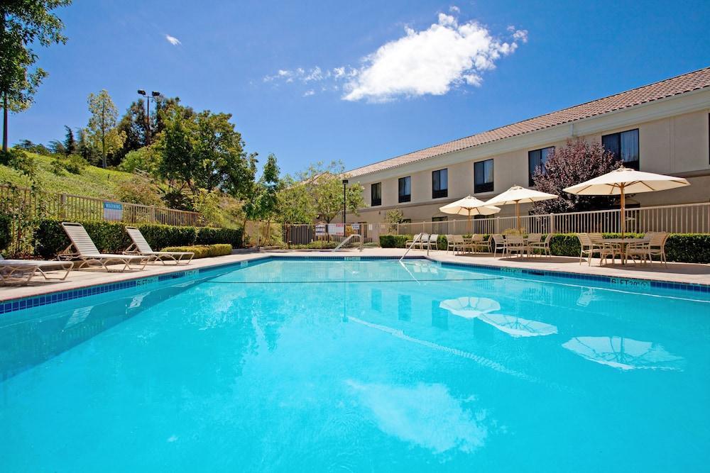 Best Western Valencia/Six Flags Inn & Suites Σάντα Κλαρίτα Εξωτερικό φωτογραφία