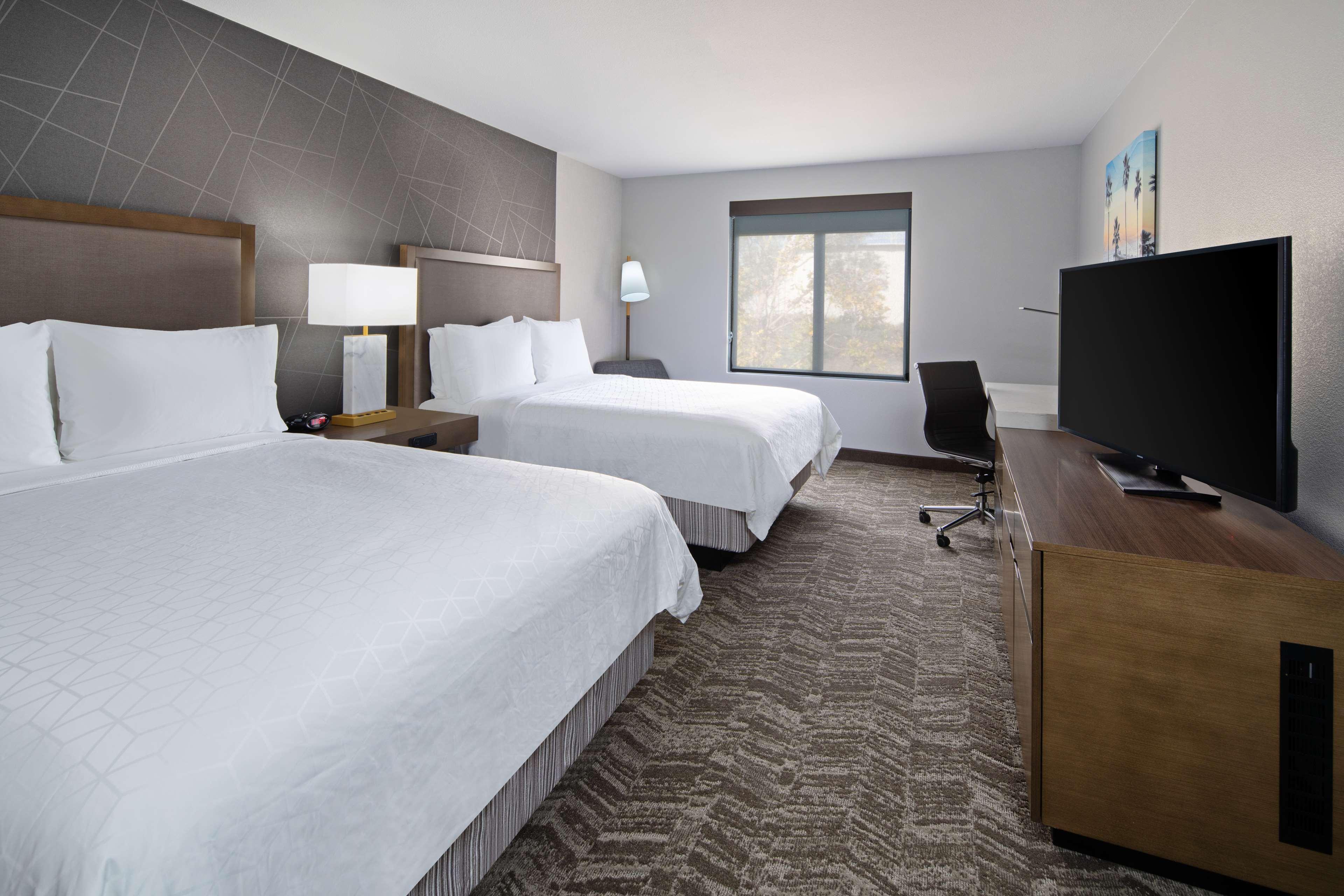 Best Western Valencia/Six Flags Inn & Suites Σάντα Κλαρίτα Εξωτερικό φωτογραφία
